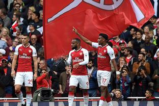 Premier League: Arsenal vẫn đứng thứ 2 sau 2 điểm, Tottenham chia tay top 4